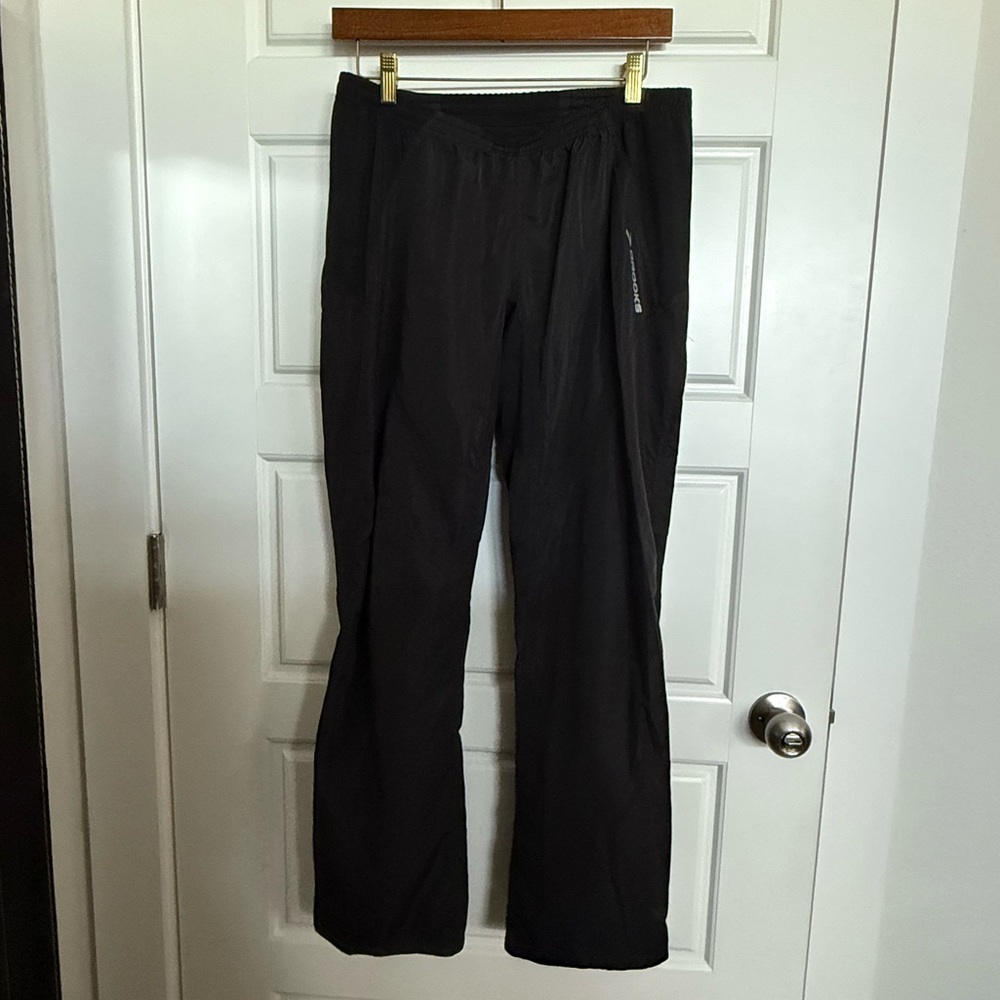 Brooks For Women’s Shelter Technology Weather Resistant Running Pants - Medium